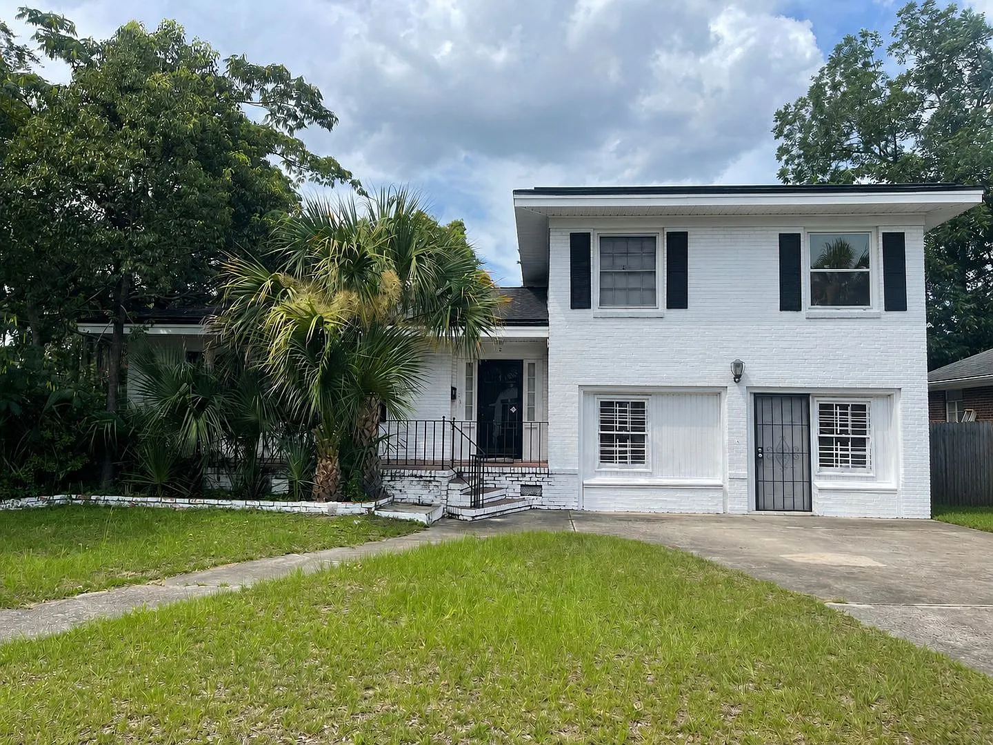 2 E 54th Street, Savannah, GA 31405 — Photo 1
