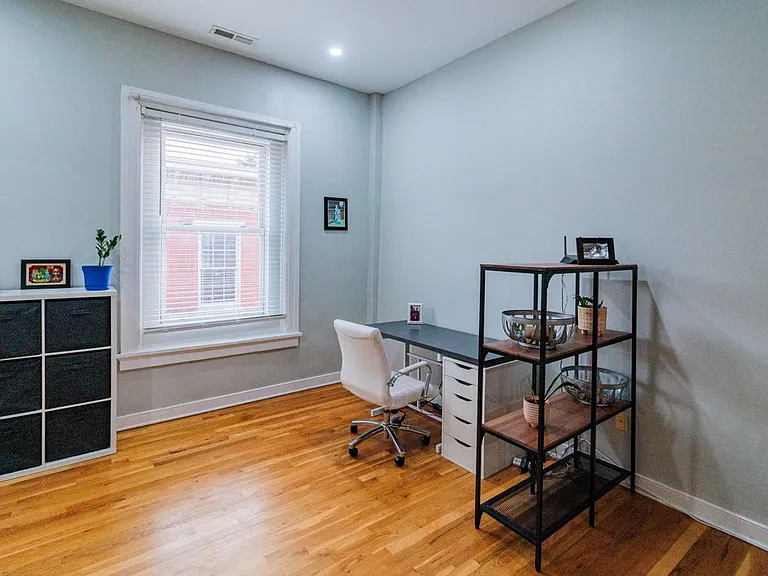 209 N 19th St #31 — Photo 18