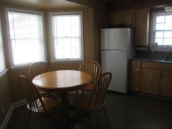 Eat in Kitchen