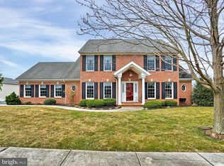 2437 Clairian Dr, York, PA 17403