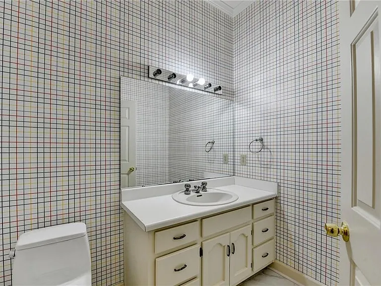 1000 Grayson Pkwy — Photo 38