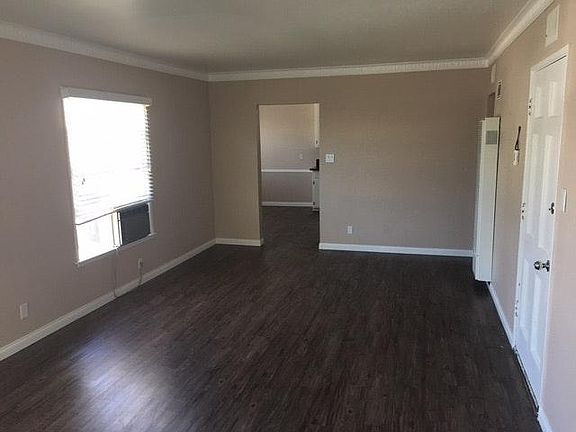 5th image of 5312 Radford Ave APT 3