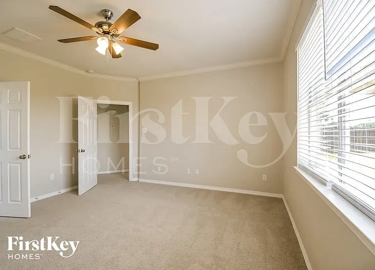 3432 Ivy Arbor Ln — Photo 8