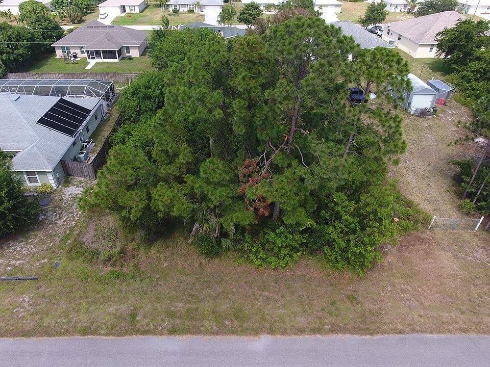 2nd image of 2325 SW Barber Ln
