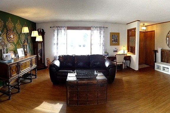 2nd image of 803 Marty Ave