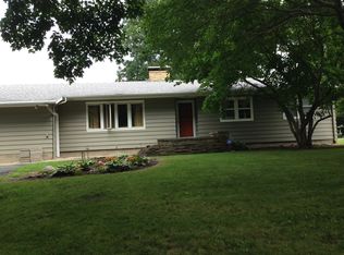 408 S 1st St, Fisher, IL