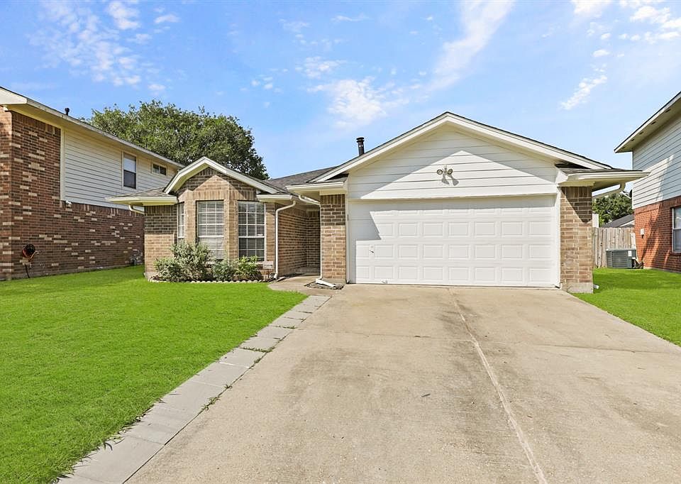 1st image of 15611 Evergreen Grove Drive