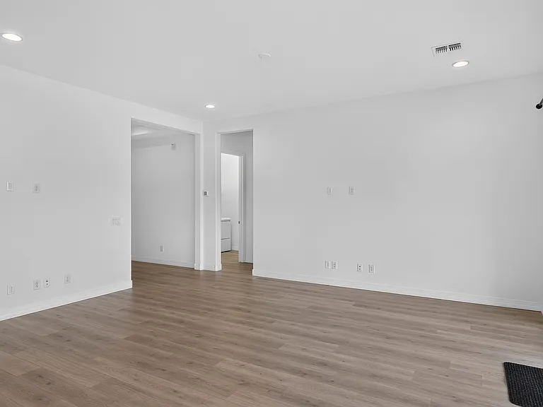 12013 W Marguerite Ave — Photo 6