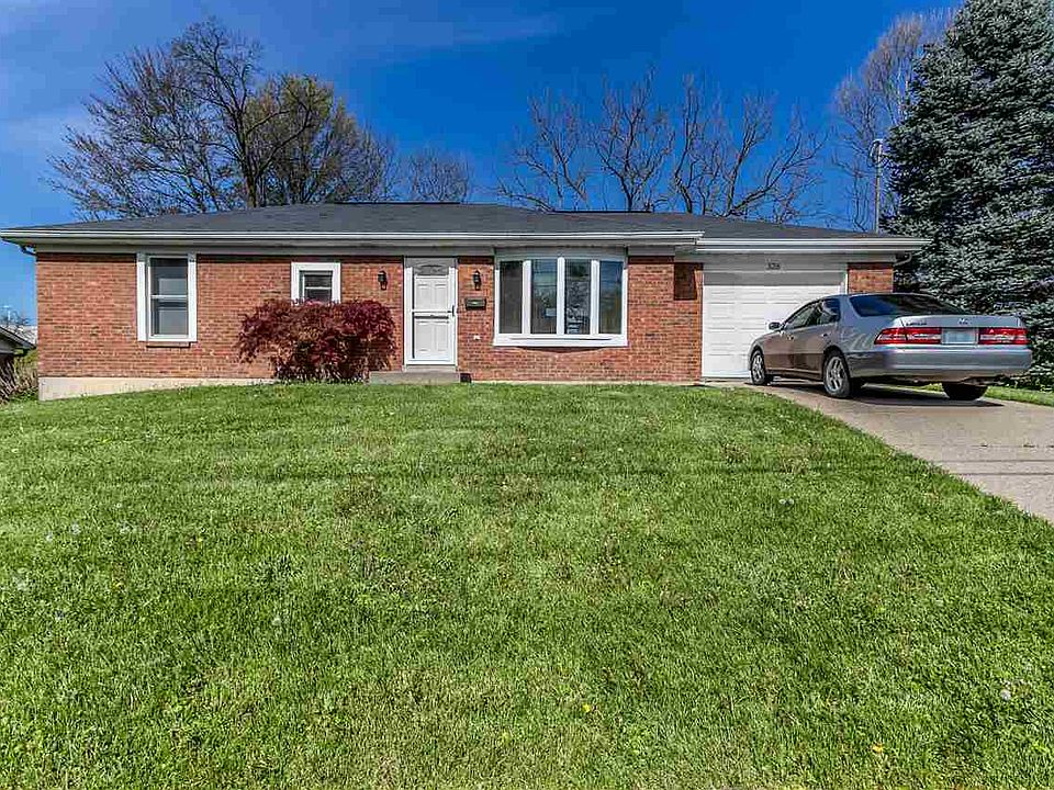 1st image of 328 Center Park Dr