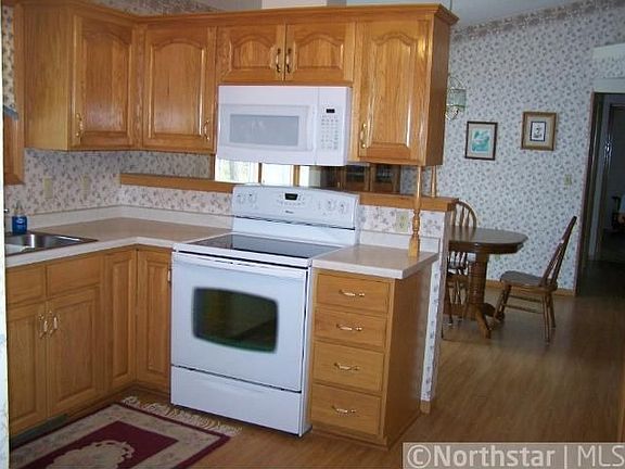 2nd image of 2317 10th St NE