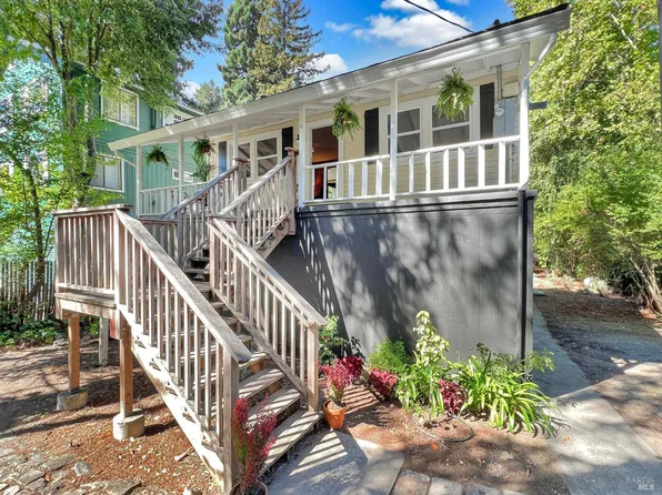 16000 Drake Road, Guerneville, CA 95446