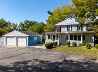 9024 Algoma Ave NE, Rockford, MI 49341