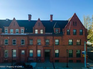 98 E Franklin St, Shavertown, PA 18708