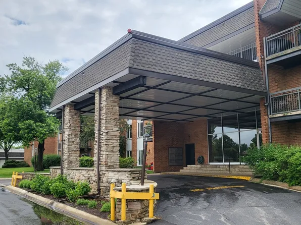 4248 Saratoga Ave APT 108, Downers Grove, IL 60515