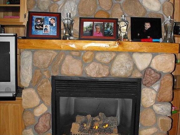 4th image of 9275 Black Pine Ln