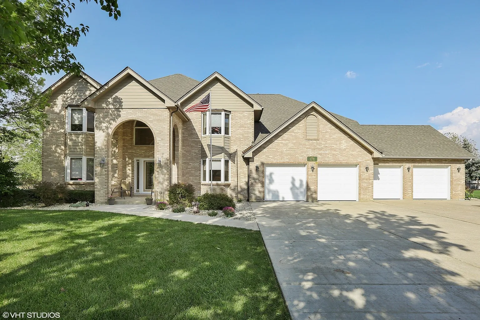 12140 W Aspen Ln photo 1
