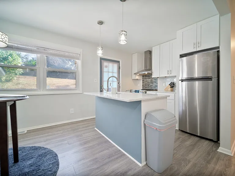 2515 Thornton Rd — Photo 7