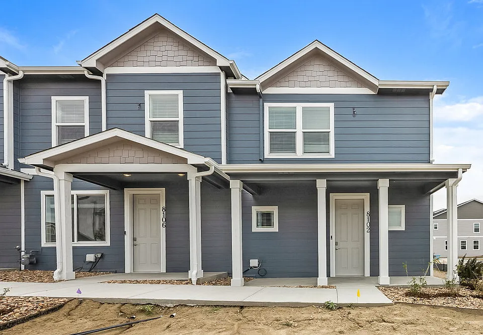 8102 Cottonwood Way Loop