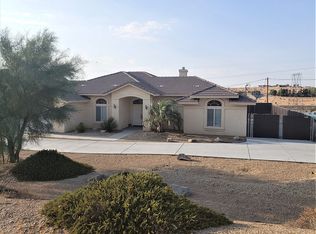 22140 Round Up Way, Apple Valley, CA 92308