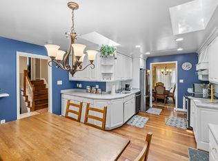 902 Leverton Rd, Rockville, MD 20852