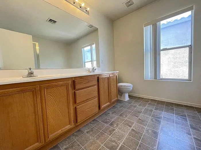 11249 Salentino Ave — Photo 6