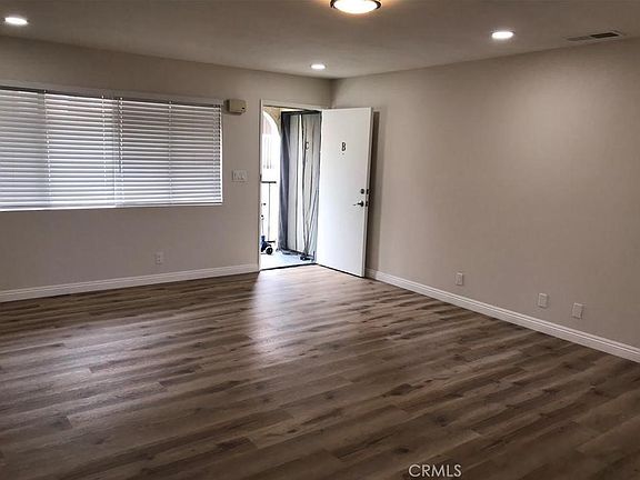 4th image of 832 Padilla St APT B