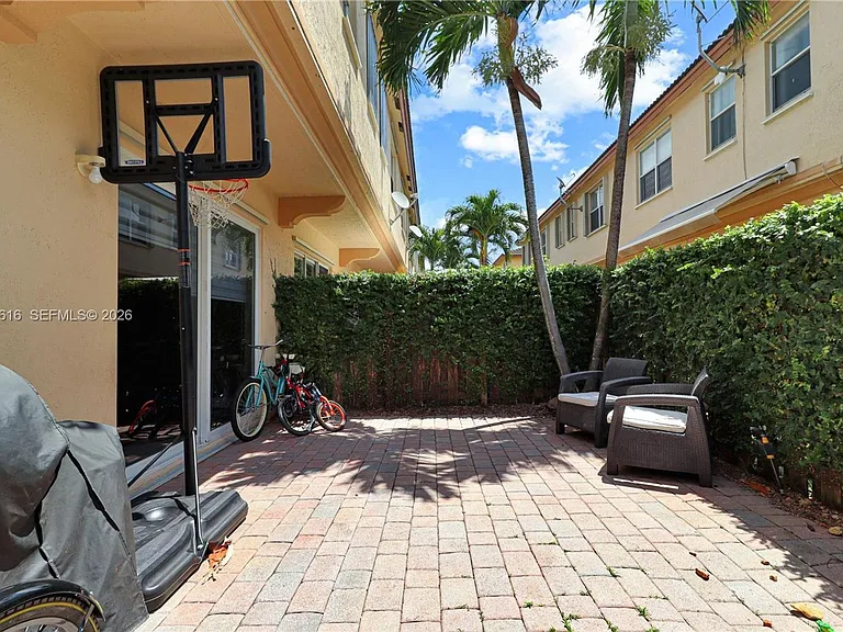 12808 SW 132nd Ter — Photo 18