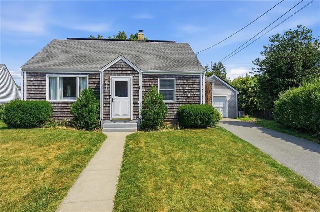 3 bed, 1315 sqft, $3,650 — Photo 1