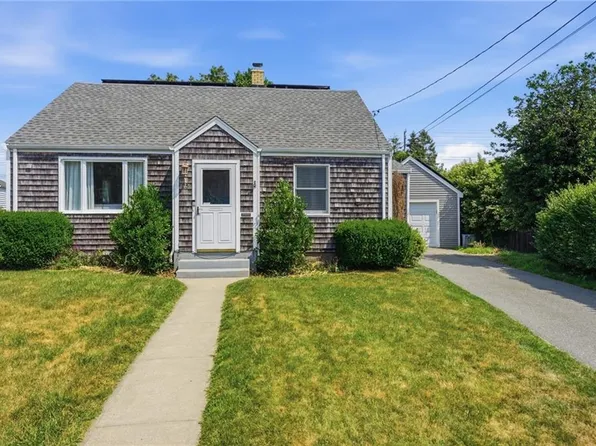 25 King Rd, Middletown, RI 02842