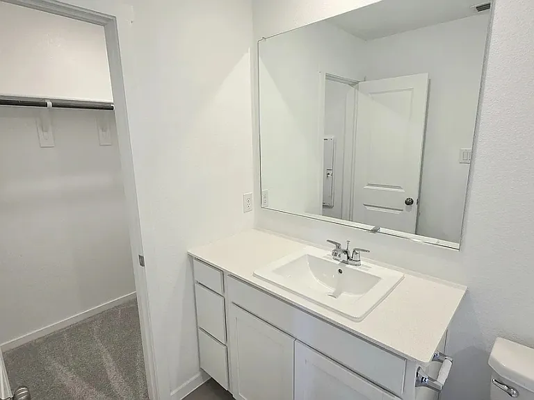 3149 Campeiro Ave — Photo 11