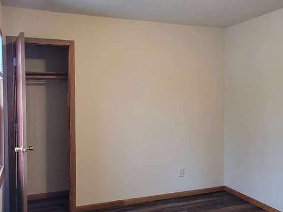 5th image of 7610 W Clarke St APT 1