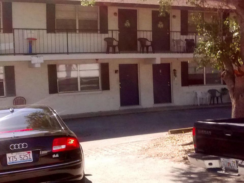 2nd image of 311 Country Club Oval