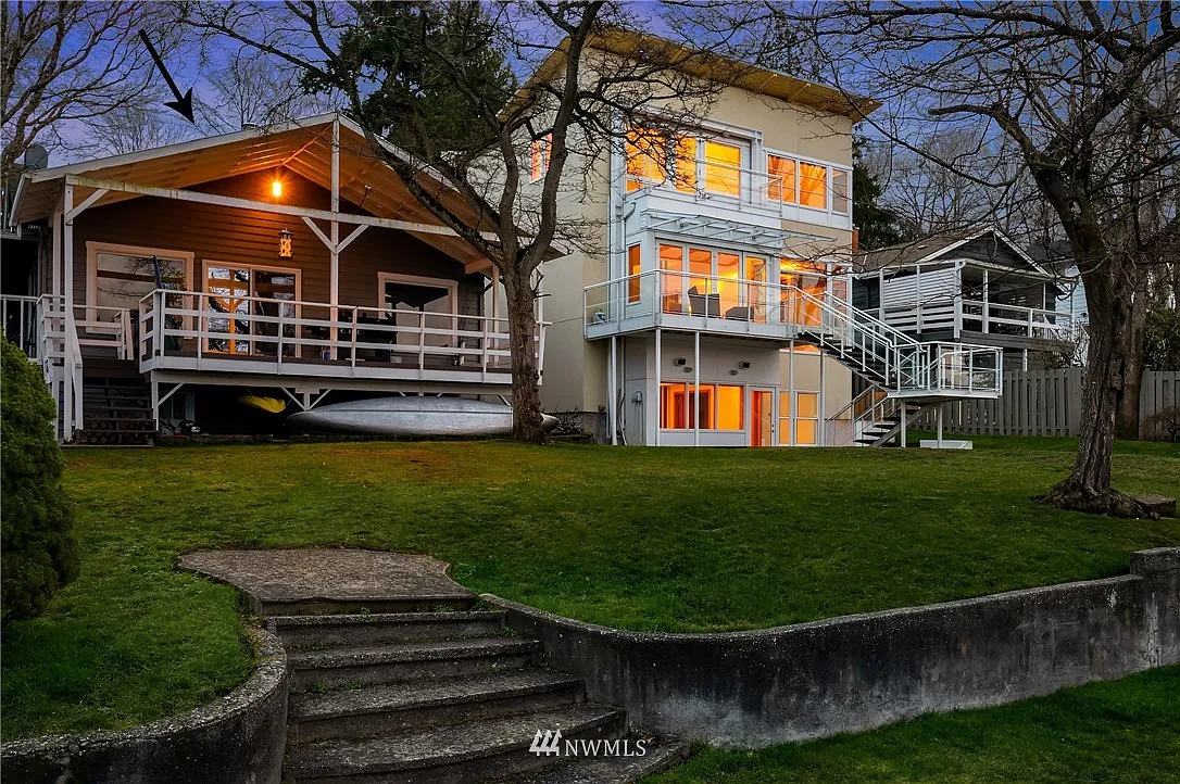 5633 Pleasure Point Lane photo 1