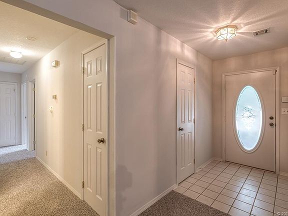 2nd image of 1016 E Woods Dr