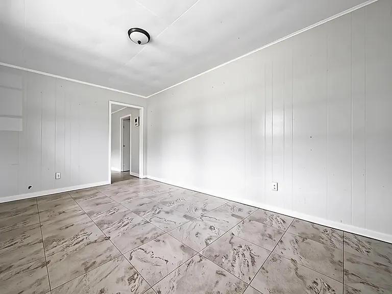 2310 Kabee St — Photo 5