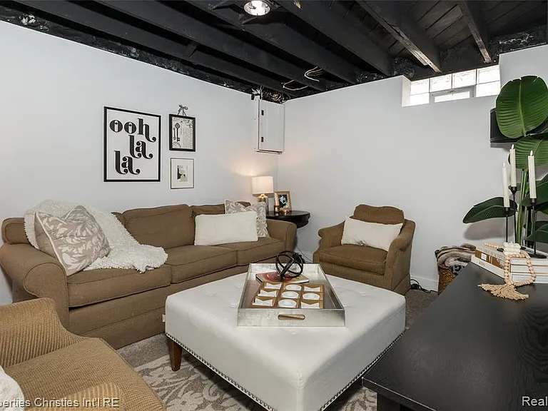 508 Marlin Ave — Photo 36