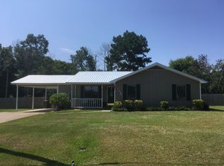 11 Lakeside Dr, Eufaula, AL 36027