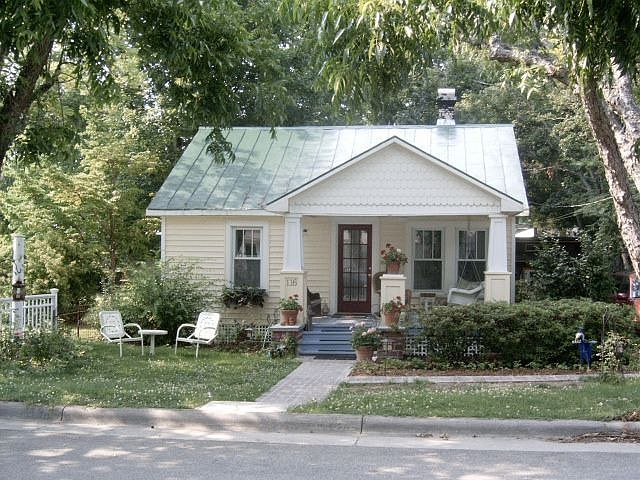 Great front porch. Shady lot.