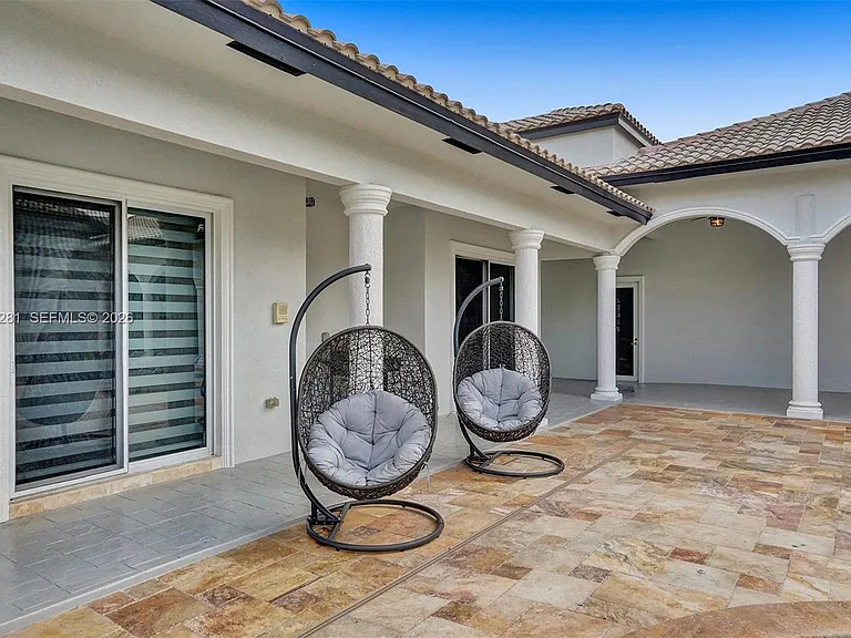 13751 Pine Meadow Ct — Photo 84