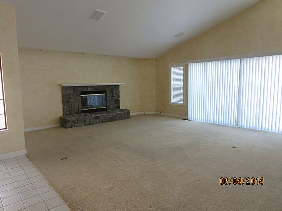 2nd image of 1952 Dolphin Pl