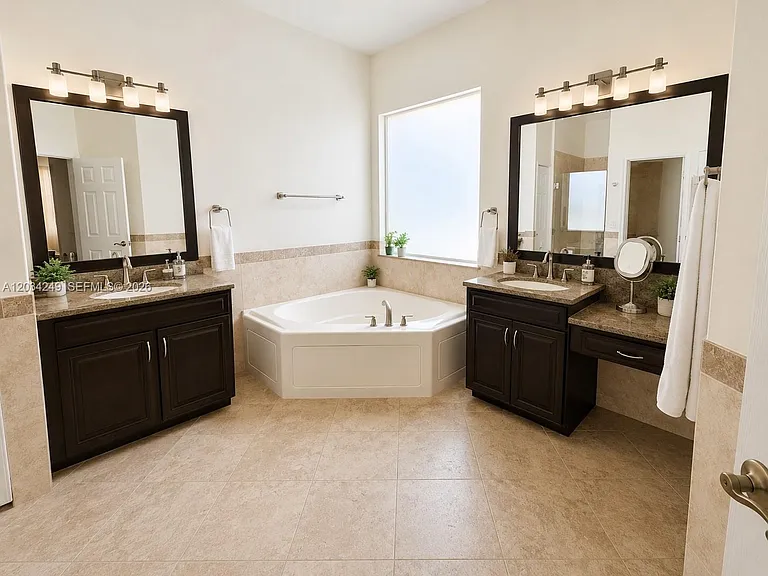 4463 Rainbow Ave — Photo 14