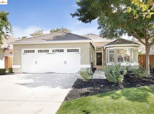 524 Apple Hill Dr, Brentwood, CA