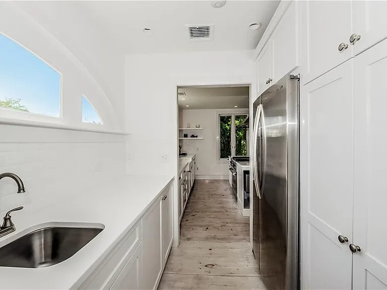 181 Ocean Ave — Photo 28