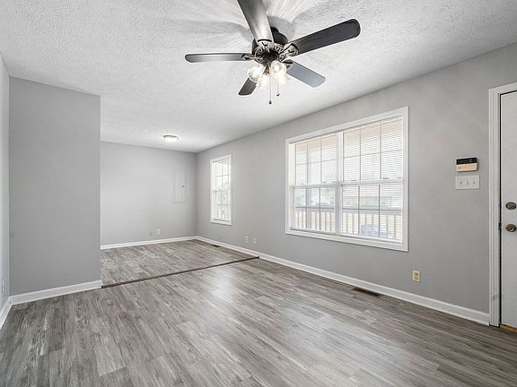 5th image of 339 Pioneer Dr