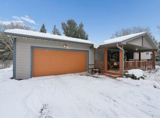 998 Tanney Ln, Hudson, WI 54016