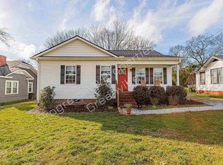 316 Pelham St, Greer, SC 29651