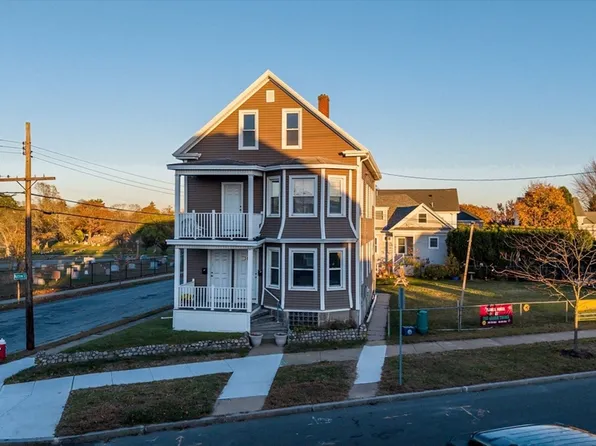302-304 Rockdale Ave, New Bedford, MA 02740