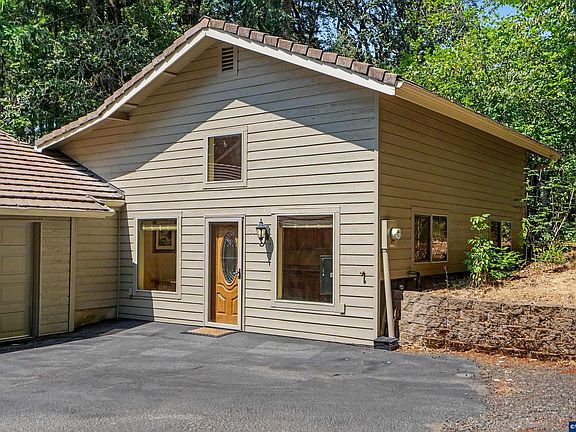 3rd image of 8930 NW Lorri Pl
