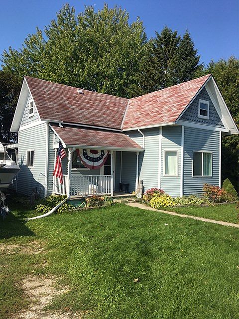 2nd image of 514 Water St