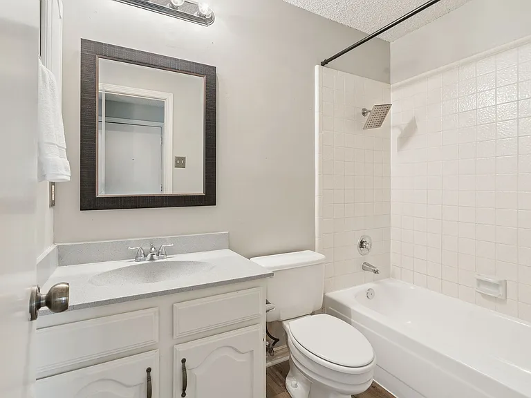 2141 Stradivarius Ln — Photo 2